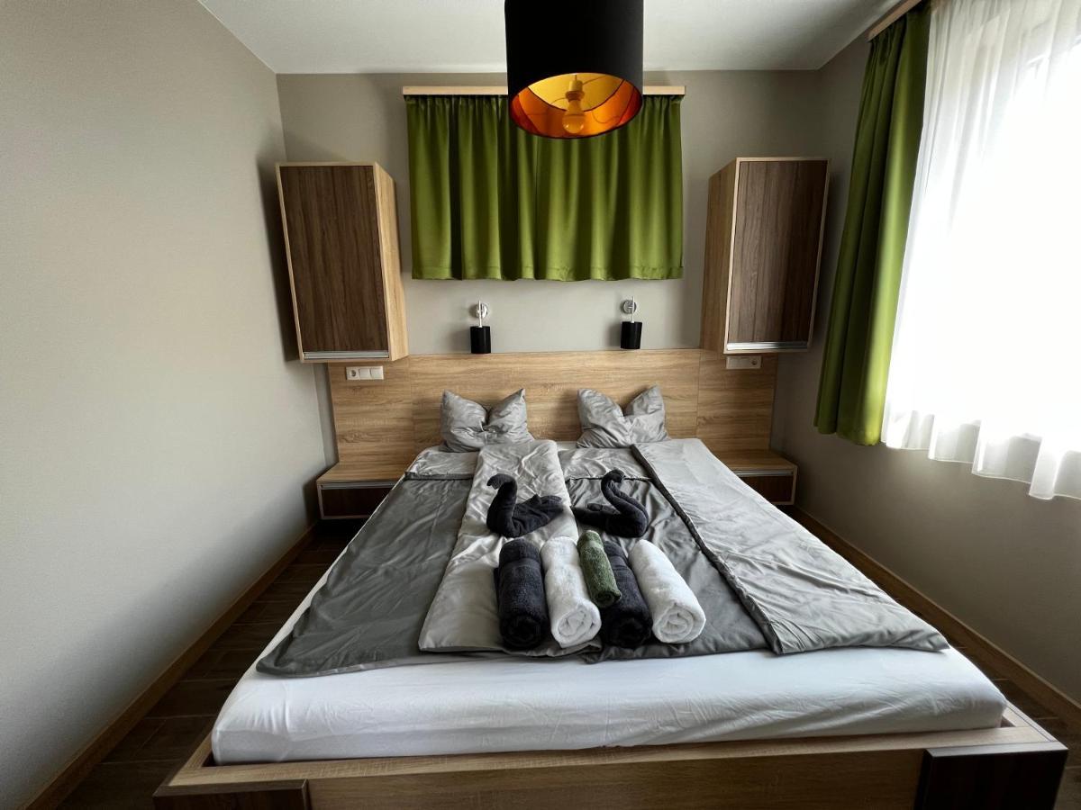 Th-Lux Apartman Hajdúszoboszló Εξωτερικό φωτογραφία