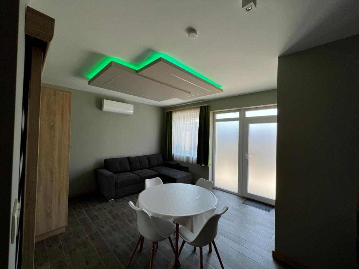 Th-Lux Apartman Hajdúszoboszló Εξωτερικό φωτογραφία