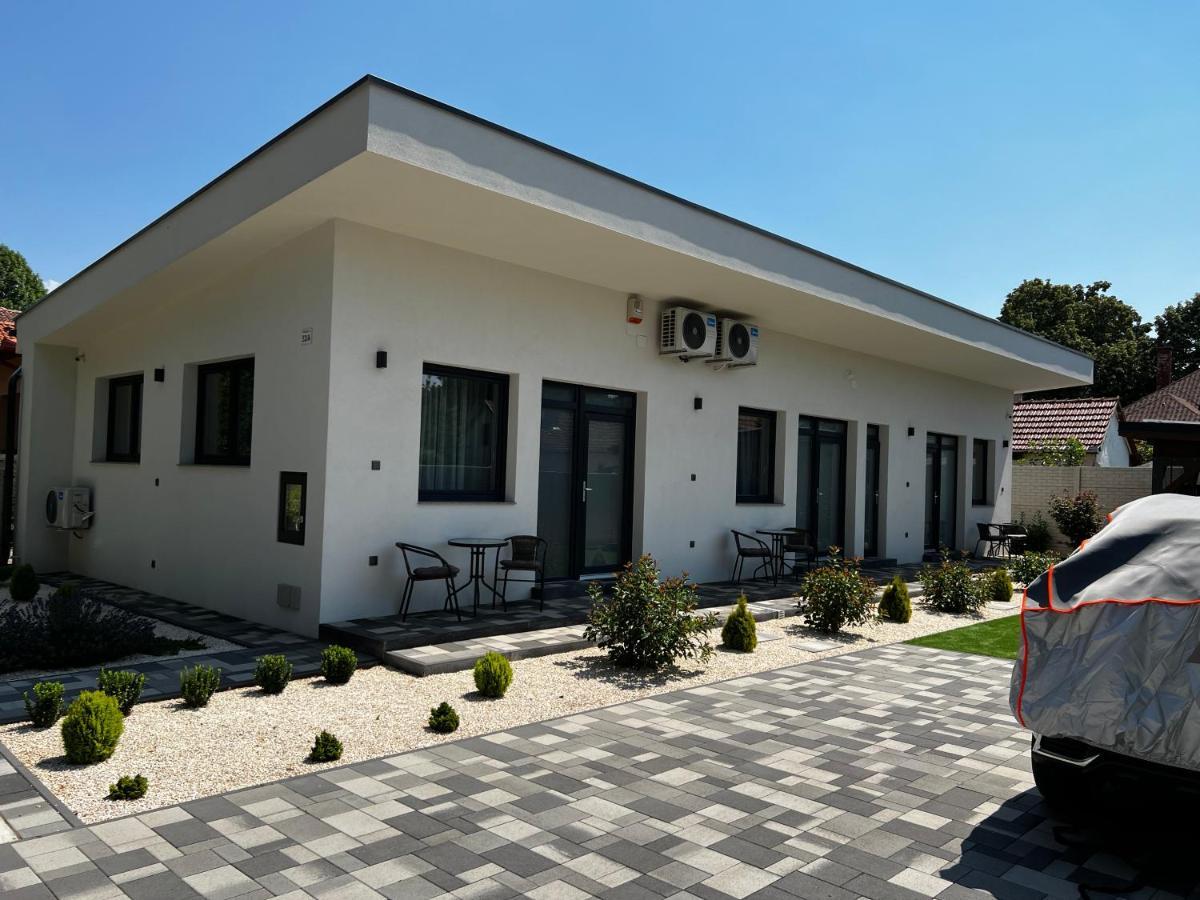 Th-Lux Apartman Hajdúszoboszló Εξωτερικό φωτογραφία