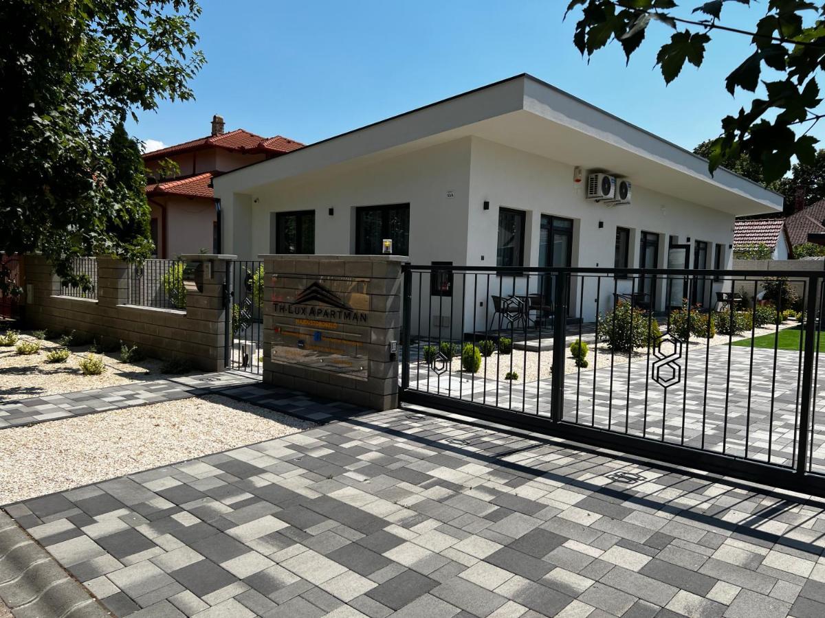 Th-Lux Apartman Hajdúszoboszló Εξωτερικό φωτογραφία